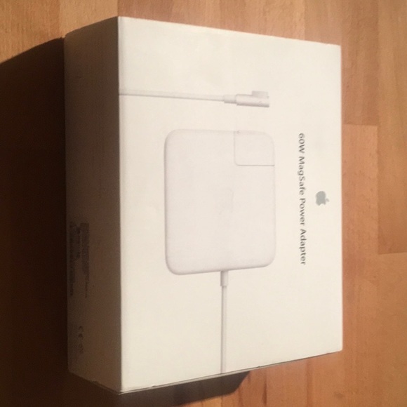 NWOT Apple 60W MagSafe Power Adapter - Picture 3 of 4